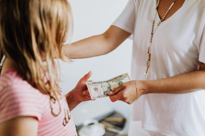How to Help Your Kids Save for the Holidays