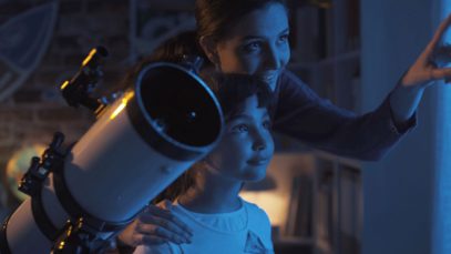 5 Birthday Gift Ideas for Kids Who Love Science