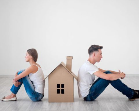 What To Know About Divorce in Community Property States